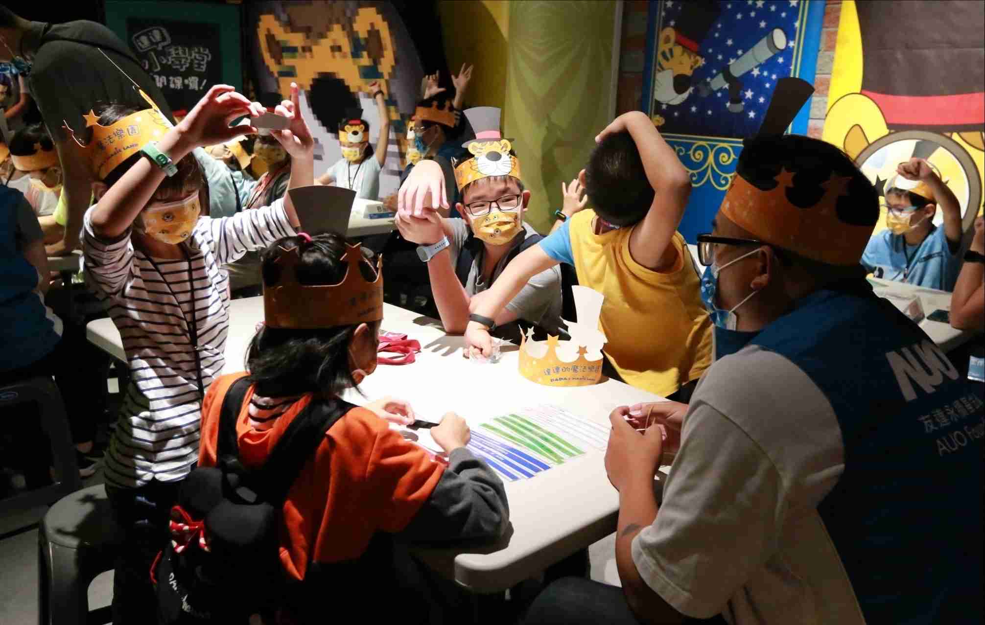 OBPay以永续理念推动全人教育计划，，，，内外结盟储备科普教育人才，，，荣获亚太永续行动奖社会共融面的金奖肯定